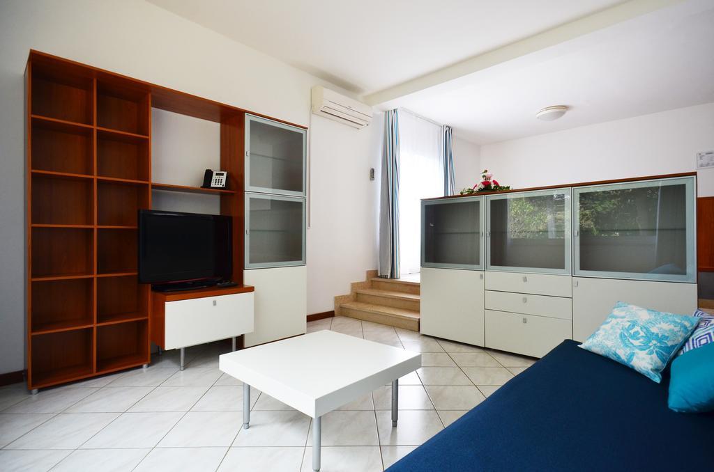 Verudela Villas Pula Bagian luar foto