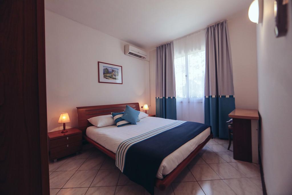 Verudela Villas Pula Bagian luar foto